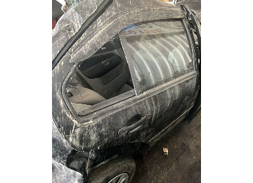 VOLKSWAGEN bora 97-04 sağ arka kapı