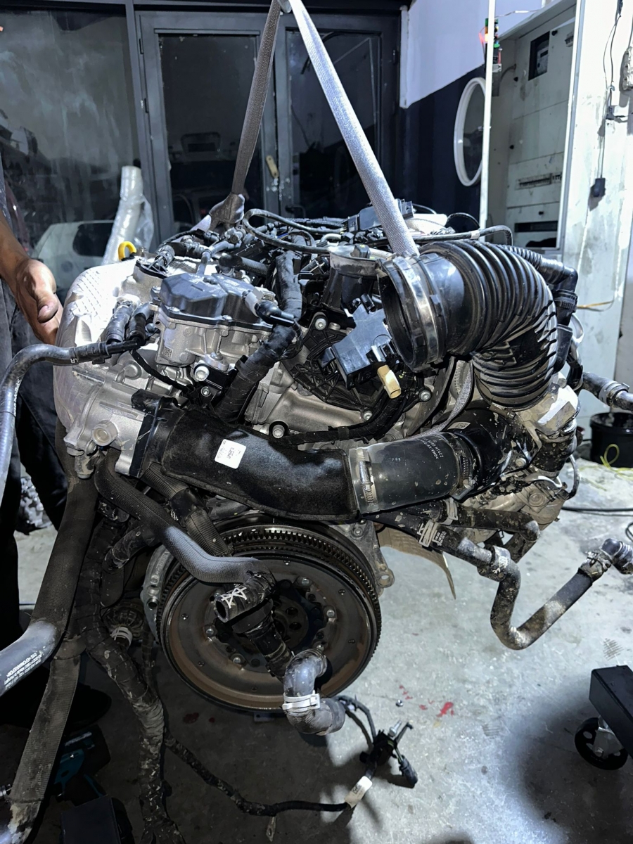 VOLKSWAGEN CADDY (22-25) 2.0TDİ (DXR) komple dolu çıkma orijinal motor 17.000 KMDE