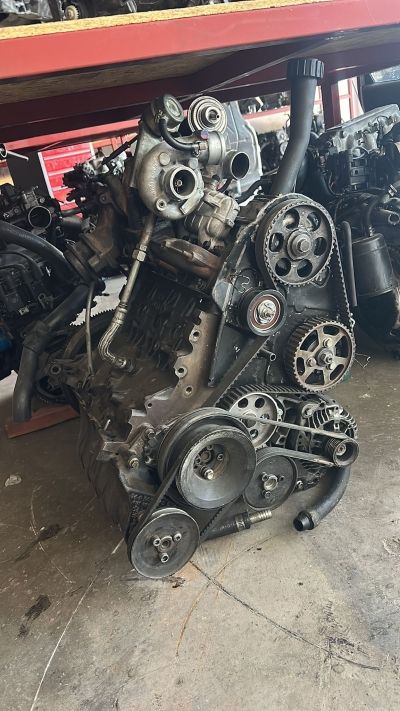 Volkswagen transporter 1.9TDİ KOMPLE DOLU MOTOR